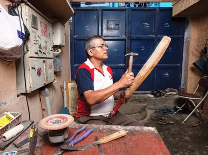 The Man For Whom Not Just Dhoni And Virat Kohli Even Sachin Tendulkar Waits For | Meet Ram Bhandari The Bat Maker