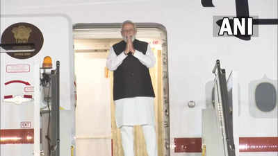 pm modi leaves for italy : PM मोदी ५ दिवसांच्या विदेश दौऱ्यावर रवाना; इटली, ब्रिटनमधील बैठकांमध्ये सहभागी होणार