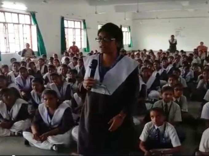 Unnao Rape: School Girls Question On Womens Safety Leaves UP Police Speechless