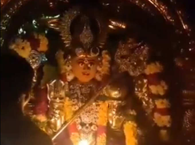 Wow! As Light Moves The Expressions on the face of the goddess Durga too changes