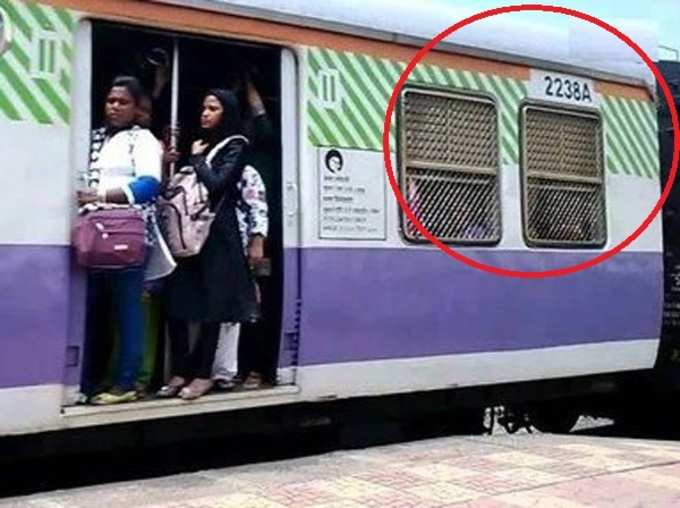 Do You Know The Meaning of Blue or Yellow Stripes on Indian Railway coach
