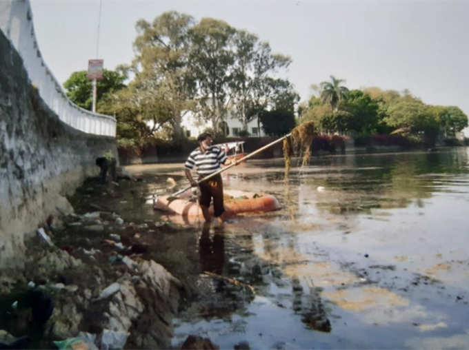 For 14 Years Haji Sardar Mohammed Goes Out to Clean lakes in Udaipur Every Sunday