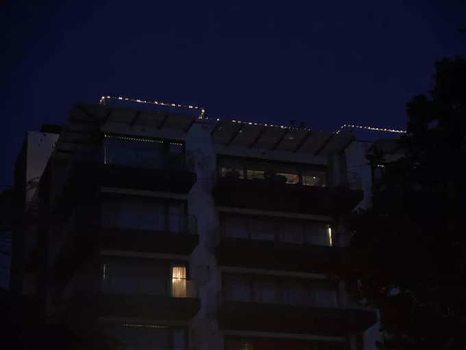 Lighting at Mannat