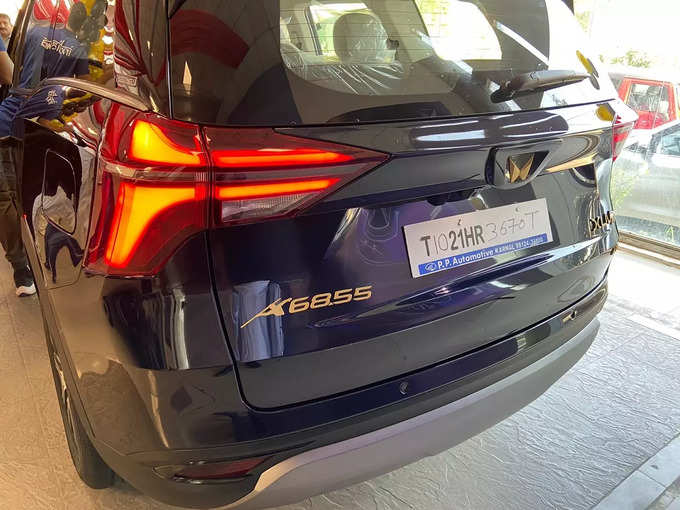 Mahindra XUV700 Javelin Gold Edition Sumit Antil 2