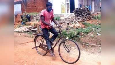 बीमार बेटे की दवा लेने गया मजदूर पिता, तपती धूप में चलाई 300Km साइकिल