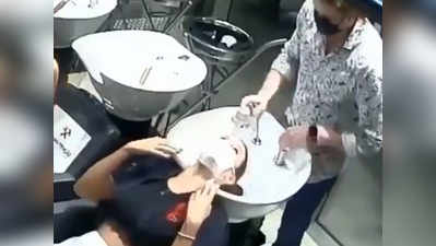 वीडियो: पार्लर में बाल धुलवा रही थी महिला, लेकिन थोड़ी देर में खेल हो गया