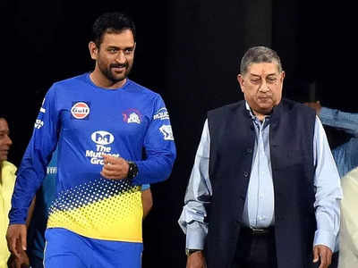 CSK-তে থাকছেন ধোনি? ইঙ্গিতপূর্ণ মন্তব্য শ্রীনির