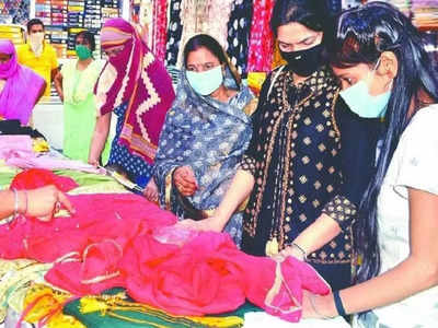 Gorakhpur News: गोरखपुर में धनतेरस पर हुई जमकर धनवर्षा, कारोबारियों की जगमग हुई दिवाली