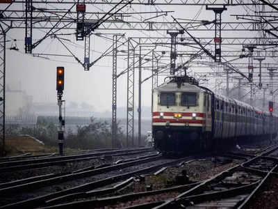 दीपावली के बाद मुंबई वापस लौटने वालों के लिए रेलवे ने दी सुविधा, चलेगी तीन ट्रिप स्पेशल ट्रेन