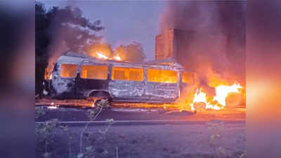 Guna Bus Accident : गोवर्धन पूजा पर इंदौर से मथुरा जा रही बस खड़े ट्रक से टकराई, छिन गई तीन परिवारों की खुशियां