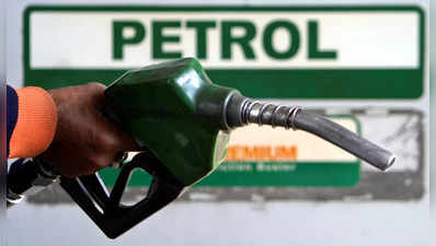 UP Petrol-Diesel Price: यूपी में 100 के नीचे हुए डीजल-पेट्रोल के दाम, जानिए प्रमुख जिलों में क्या है ताजा रेट