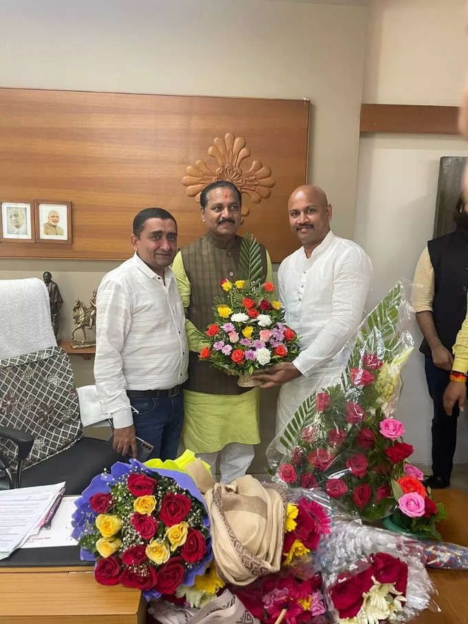 sunil patil and kp gosawi with minister rana