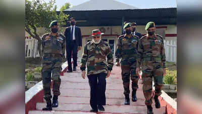 PM मोदी ने पहनी सेना की वर्दी, कांग्रेस ने उठाए सवाल, क्या आम नागरिक पहन सकता है सेना की यूनिफॉर्म
