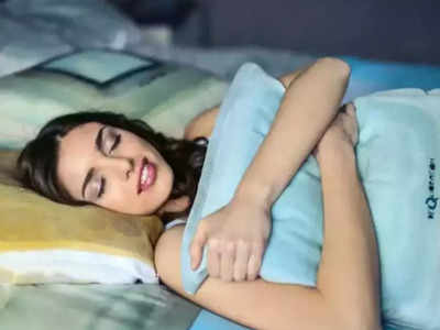 Sleep Tips: রাতে ঘুম আসে না? আয়ুর্বেদ মতে এই ৫টি অভ্যাস পরিবর্তন করুন, দ্রুত ফল পাবেন...
