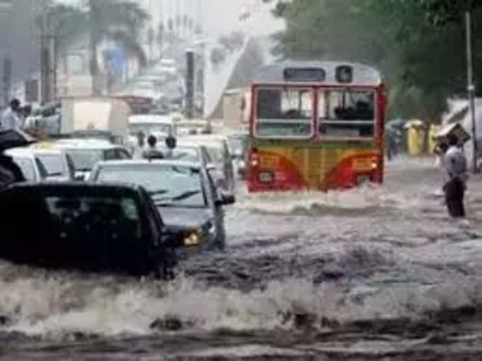 ​भारी बारिश और चक्रवाती तूफान की आशंका