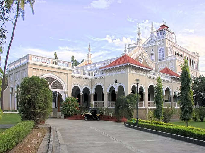 पुणे में आगा खान पैलेस - Aga Khan Palace in Pune in Hindi