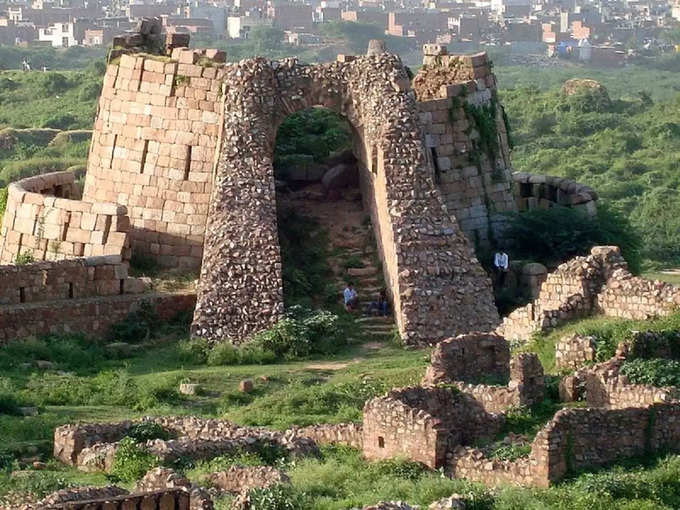 तुगलकाबाद किला - Tughlaqabad Fort in Hindi