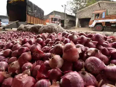 ಅಜ್ಜಂಪುರ ಎಪಿಎಂಸಿ ಆವರಿಸಿದ ಕೊಳೆತ ಈರುಳ್ಳಿ ವಾಸನೆ