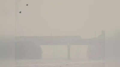 Delhi-NCR Pollution LIVE: दो कदम चलते ही सांस फूलने लगती है, दिल्‍ली-एनसीआर की हवा आज भी जहरीली