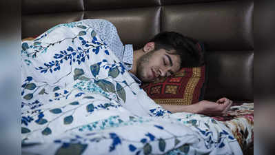 Over sleeping and stoke: जरूरत से ज्‍यादा सोए तो घट सकती है उम्र, स्टडी में दावा 