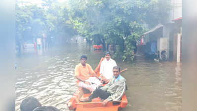 Tamil Nadu Rains: ಮೊಣಕಾಲುದ್ದದ ನೀರಿನಲ್ಲಿ ದೋಣಿ ಪ್ರಯಾಣ: ನಗೆಪಾಟಲಿಗೀಡಾದ ಅಣ್ಣಾಮಲೈ