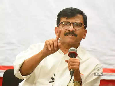 sanjay raut : राजकीय चिखलफेक थांबली पाहिजे, महाराष्ट्रावर डाग लागतोयः संजय राऊत