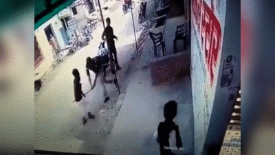 Bareilly news: 14 साल के विकलांग को बरेली पुलिस के सिपाहियों ने लाठी से पीटा, वीडियो वायरल होने के बाद दो सस्पेंड