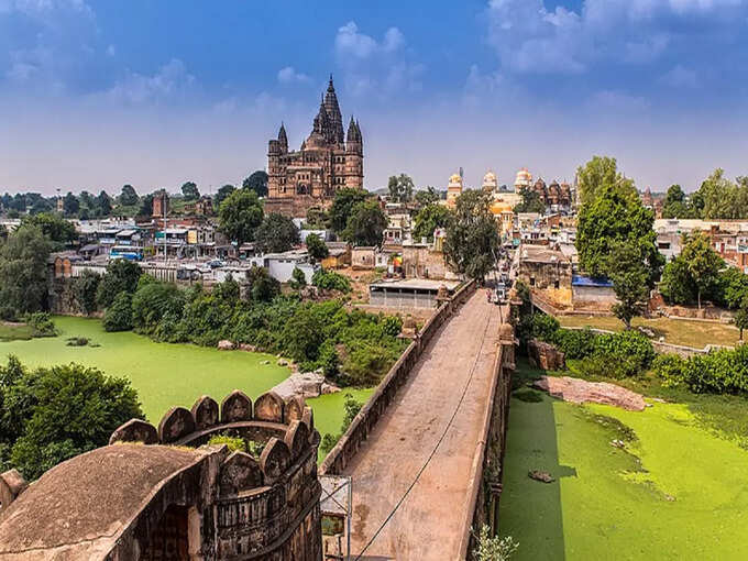 चतुर्भुज मंदिर, ओरछा - Chaturbhuj Temple, Orchha in Hindi