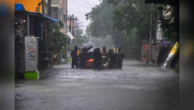 Tamil nadu rains: चेन्नै में तबाही के बाद अब कन्याकुमारी के बिगड़ रहे हालात, तमिलनाडु में बारिश का अलर्ट