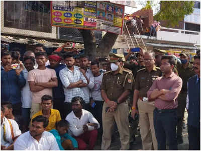 Gorakhpur News: कहासुनी पर युवक को उठा ले गए दबंग और संत कबीरनगर में पीट-पीटकर मार डाला, लोगों ने लगाया जाम