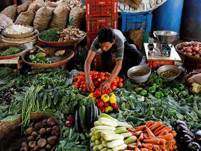 Retail Inflation: खाने-पीने की चीजों की कीमतें बढ़ने से खुदरा महंगाई में इजाफा, अक्टूबर में पहुंची 4.48% पर 