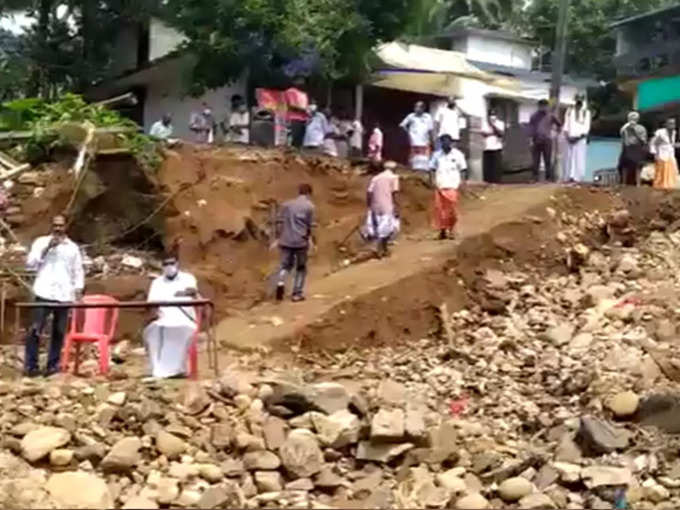 ​താൽക്കാലികമായെങ്കിലും പാലം പണിയണം