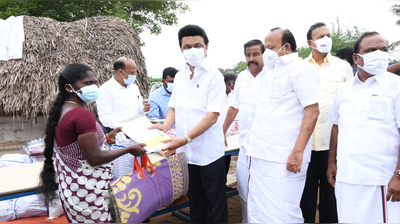 முதல்வர் ஸ்டாலின் நிகழ்வில் சலசலப்பு;                                         பட்டா பெற்ற சிறிது நேரத்தில் களேபரம்!