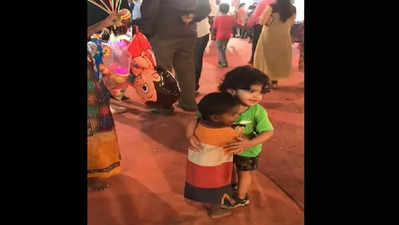 Heartwarming Viral Video: ನೋಡಿದಷ್ಟು ಹಿತ ನೀಡುತ್ತದೆ ನಿರ್ಮಲ ಮನಸ್ಸಿನ ಮುದ್ದು ಮಕ್ಕಳಿಬ್ಬರ ಈ ಆಲಿಂಗನ