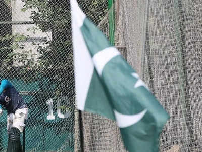 पाकिस्तानने केला मोठा राडा; अतिशहाणपणा करत बांगलादेशच्या भूमीवर झेंडा फडकावला