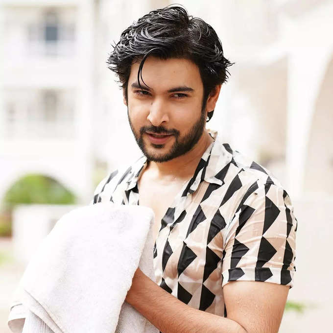 Instagram@shivin7