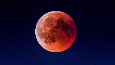 Lunar Eclipse 2021: ५८० वर्षात एकदाच होते असे, आज असे पाहा हे खास दृश्य