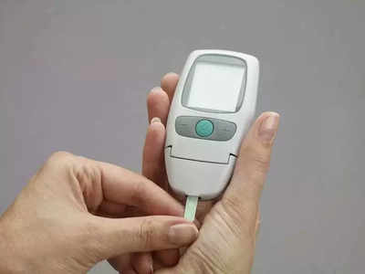 சர்க்கரை அளவை துல்லியமாகக் காட்டும் Glucometer machines.