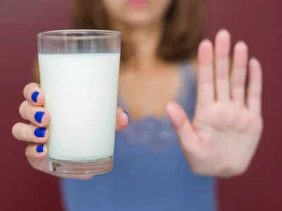 Milk for Gaining Weight: क्‍या वजन घटाने के चक्‍कर में छोड़ दिया है दूध पीना? ऐसा करना पड़ सकता है भारी