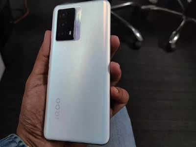 iQOO Z5 Review: कम कीमत में महंगे स्मार्टफोन जैसी Super Speed, फीचर्स हैं धुआंधार