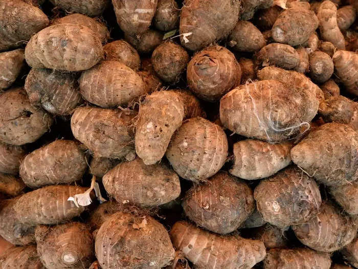 celeb nutritionist suggests to eat arbi taro root in winters for these health benefits