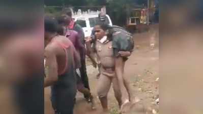 बेहोश पड़ा था शख्स, महिला पुलिसकर्मी ने बाहुबली की तरह से कंधे पर उठा लिया
