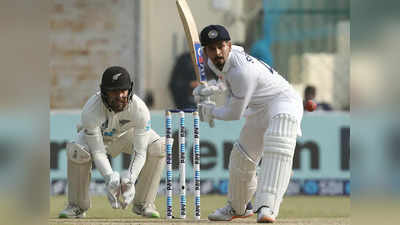 Shreyas Iyer Fifty: श्रेयस अय्यर ने डेब्यू टेस्ट में जड़ी धांसू फिफ्टी, ट्विटर पर हुई बल्ले-बल्ले