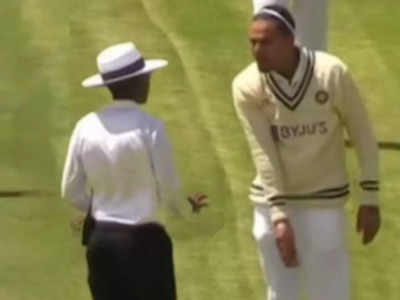 India A vs South Africa A: अंपायर से भिड़े राहुल चाहर, गुस्से में फेंका चश्मा, देखें वायरल VIDEO