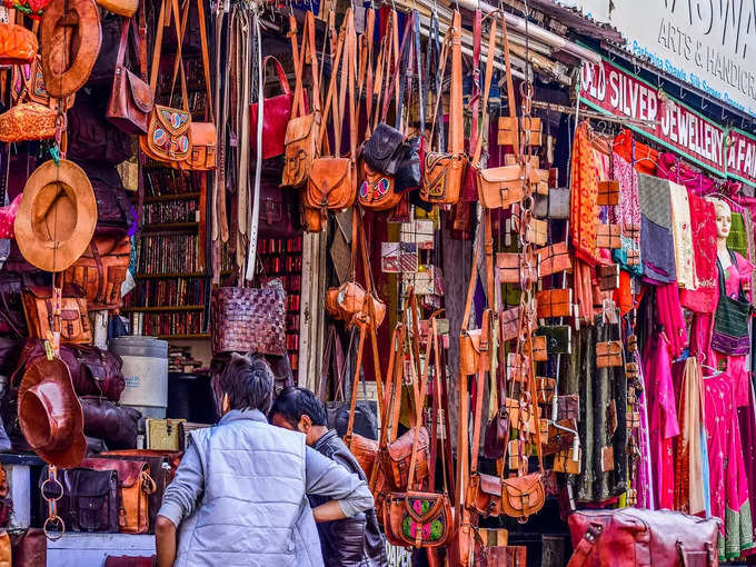 उदयपुर में खरीदारी - Shopping in Udaipur in Hindi