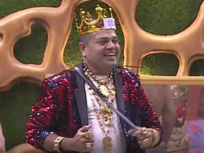 Bigg Boss Marathi 3: बिग बॉसच्या घरातून दादूस एलिमिनेट, घरातल्यांचे डोळे पाणावले