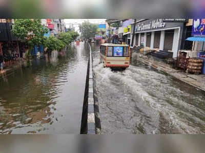 ತಮಿಳುನಾಡಿನಲ್ಲಿ ಮುಂದುವರಿದ ಮಳೆ: ಏಳು ಜಿಲ್ಲೆಗಳಲ್ಲಿ ಸೋಮವಾರ ಶಾಲೆಗಳಿಗೆ ರಜೆ