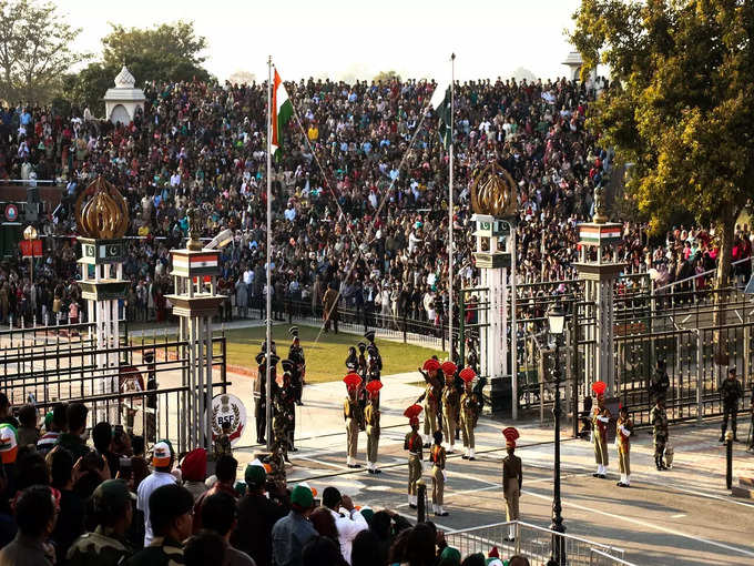 बागा बॉर्डर - Wagah Border in Hindi