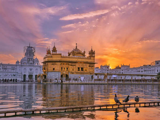 अमृतसर में स्वर्ण मंदिर जाएं - Visit Golden Temple in Hindi