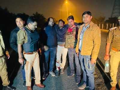 Noida News: पुलिस चौकी इंचार्ज को गोली मारने वाला दूसरा बदमाश भी अरेस्‍ट, खंगाली जा रही क्राइम ह‍िस्‍ट्री